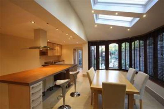 5 Bedroom Semi-Detac...